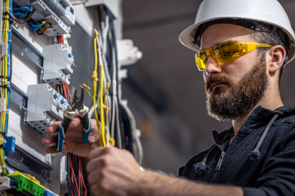 Curso gratuito de Básico de Eletricista Predial e Residencial