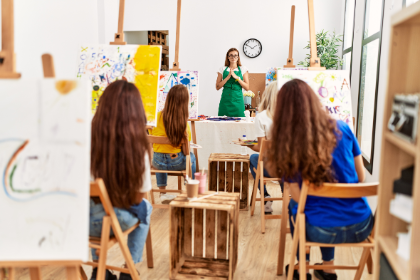 Curso gratuito de Básico em Ensino de Artes na Escola