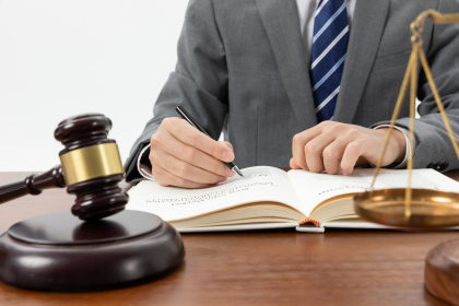 Curso gratuito de Introdução ao Direito Constitucional